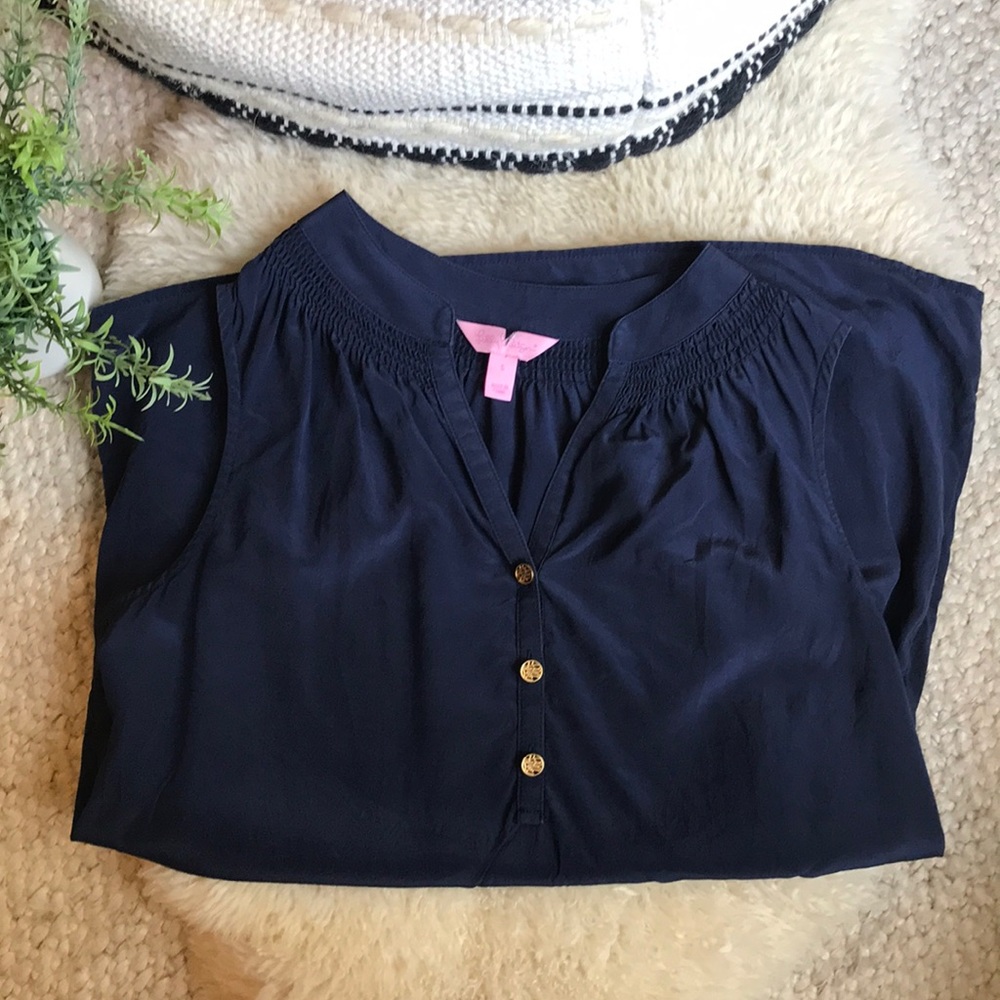 Lily Pulitzer navy sleeveless shirt